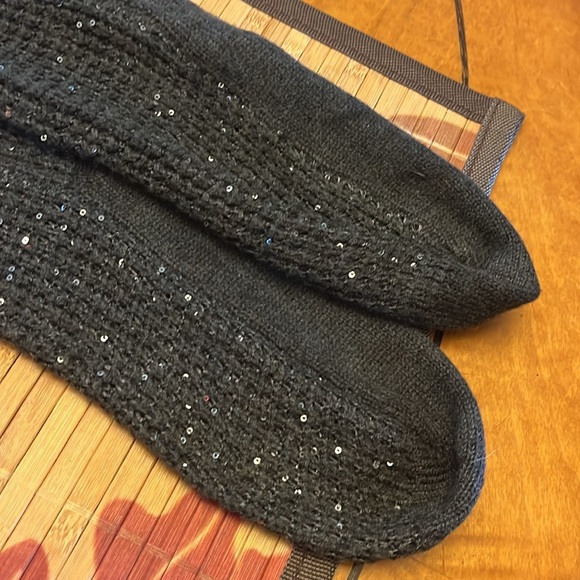 2pr-Victoria’s Secret fancy knee-high sweater like socks - Picture 5 of 6